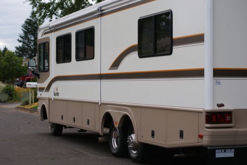 Bounder RV